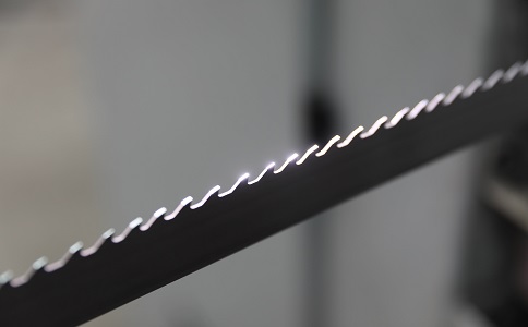 大连双金属带锯条产生切削噪音的原因具体有哪些？